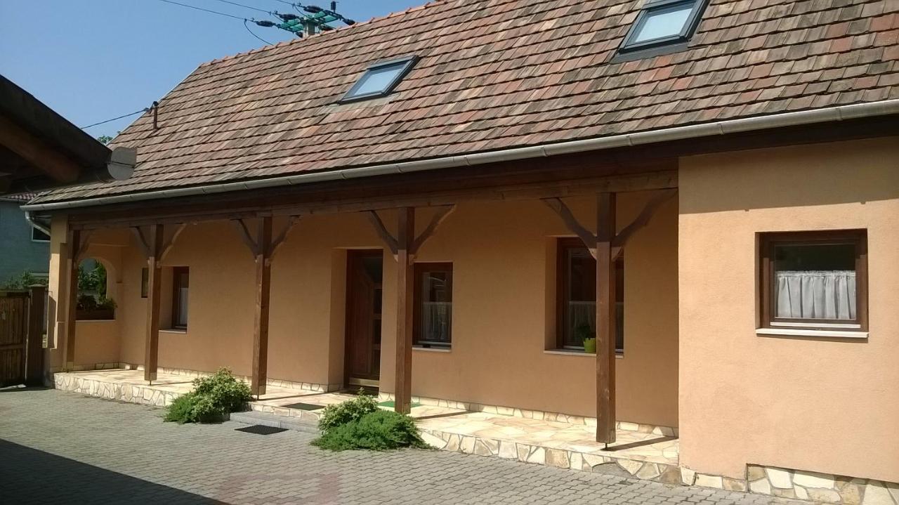 Villa Giulia Vendeghaz Verpelet Bagian luar foto